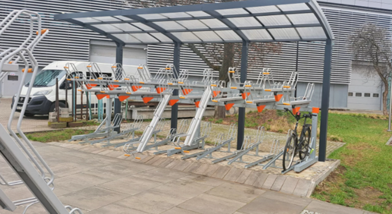 parking double étages vélos